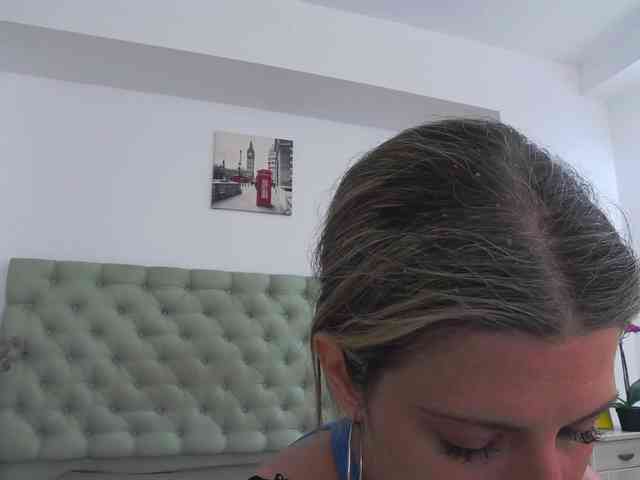AnneBlueeyes webcam