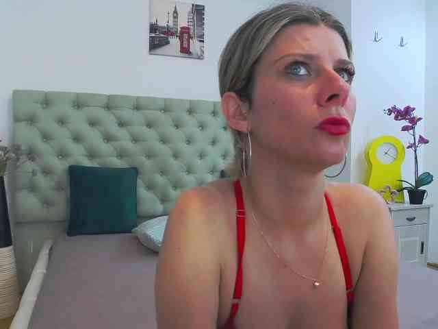 AnneBlueeyes webcam