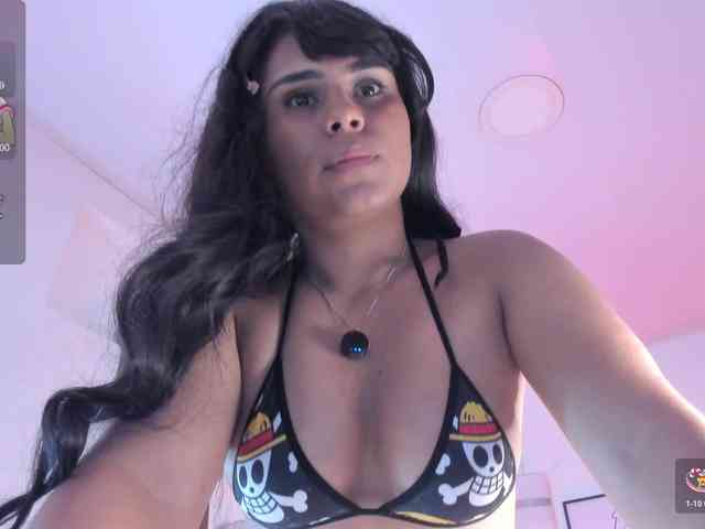 Yiovanna webcam