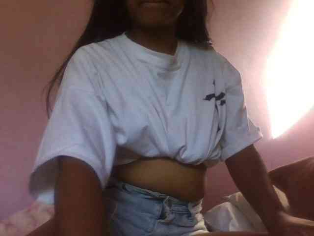 Alexiah156 webcam