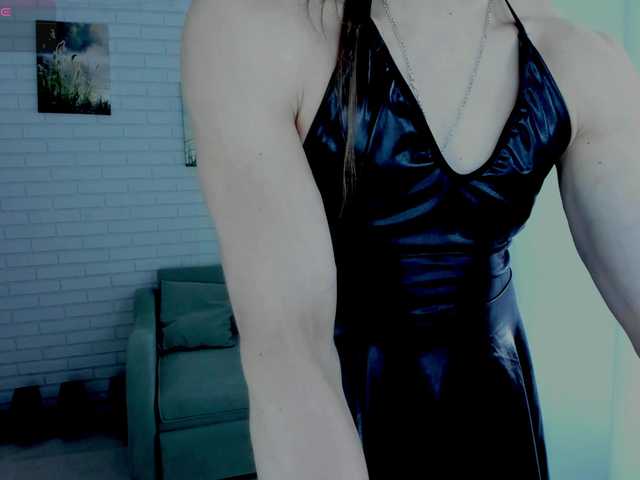 Lisa-Ray's BongaCams show and profile