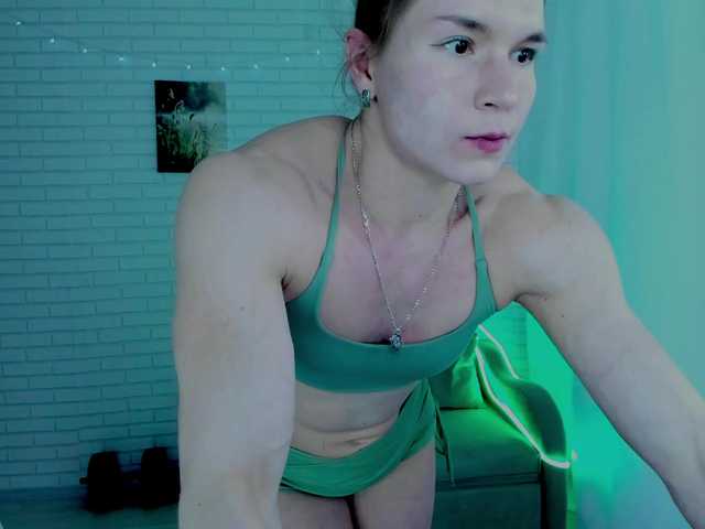 Lisa-Ray's BongaCams show and profile