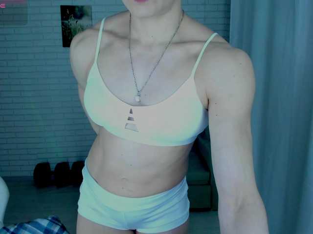 Lisa-Ray's BongaCams show and profile