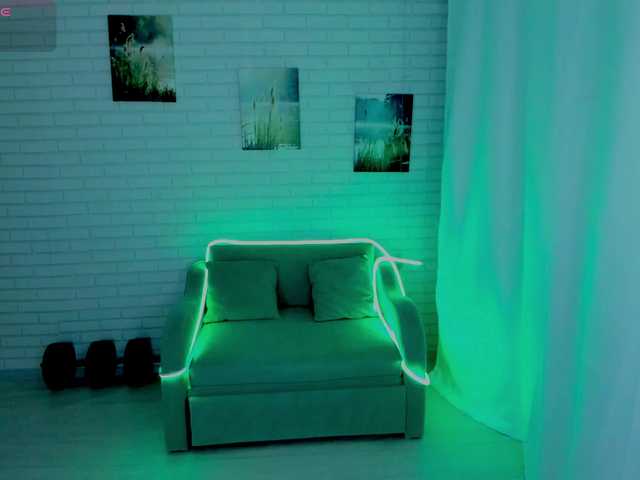 Lisa-Ray's BongaCams show and profile