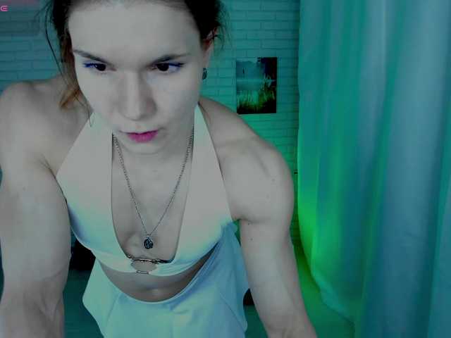 Lisa-Ray's BongaCams show and profile