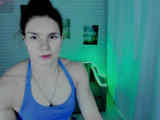 Lisa-Ray's BongaCams show and profile