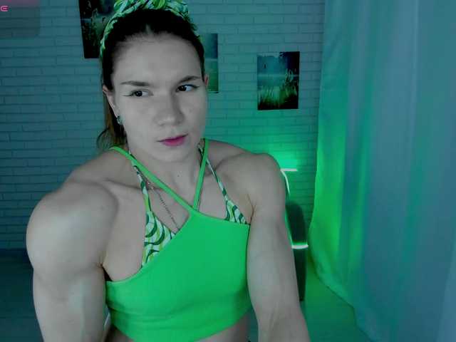 Lisa-Ray's BongaCams show and profile