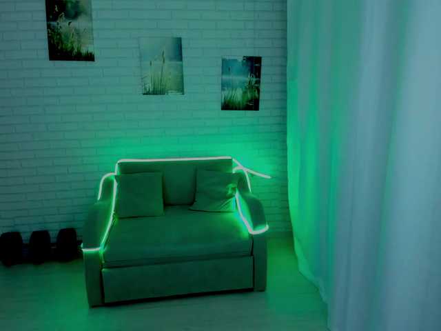 Lisa-Ray's BongaCams show and profile