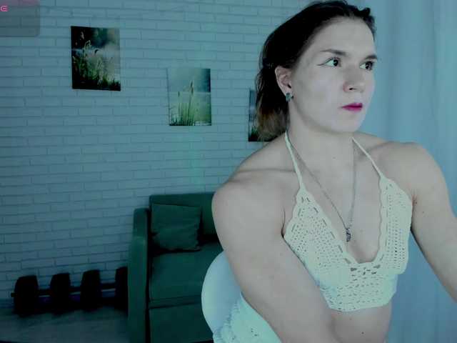 Lisa-Ray's BongaCams show and profile