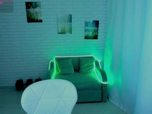 Lisa-Ray's BongaCams show and profile