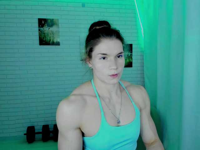 эросцена Lisa-Ray