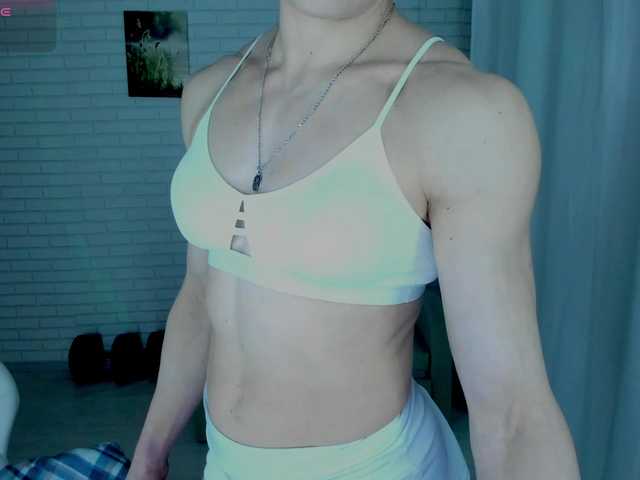 Lisa-Ray's BongaCams show and profile