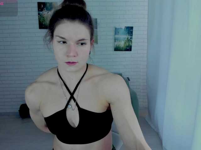 Lisa-Ray's BongaCams show and profile