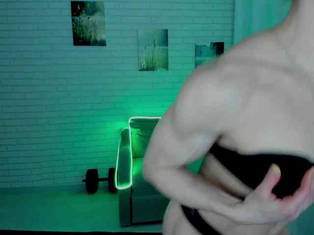 Lisa-Ray Live Webcam on BongaCams