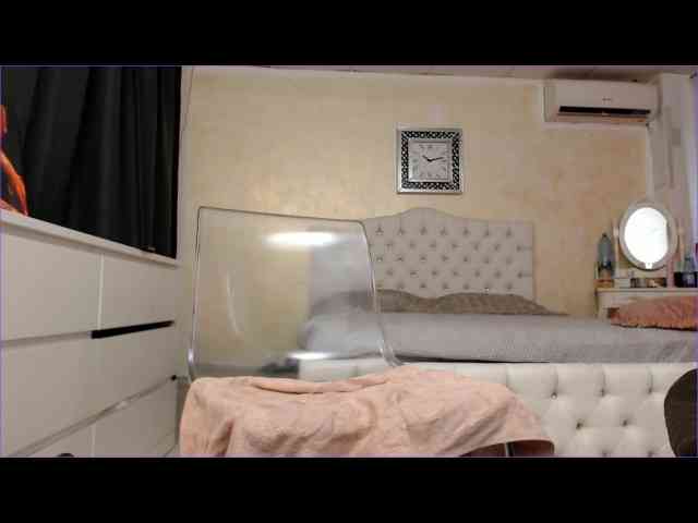 VelvetMarsha webcam