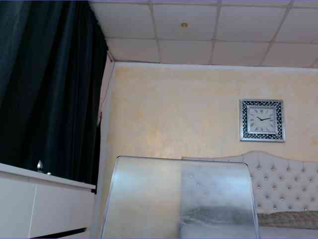 VelvetMarsha webcam