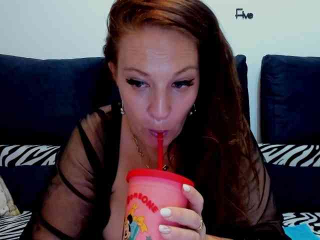 VanessaSquirt webcam