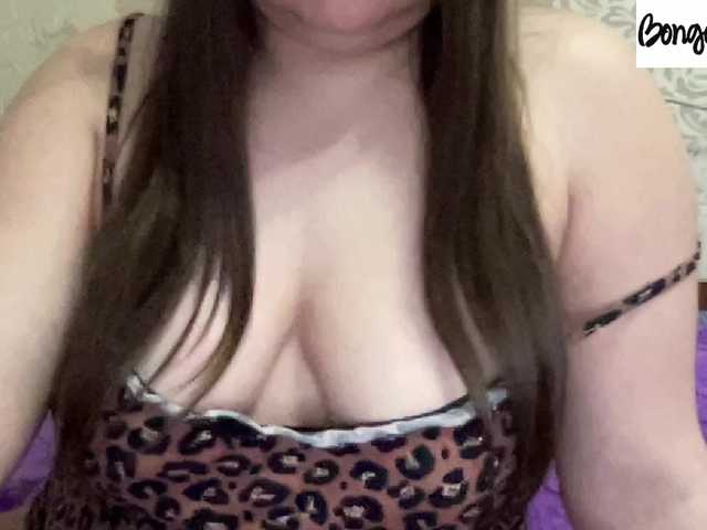 SweetStrawberry1's BongaCams show and profile