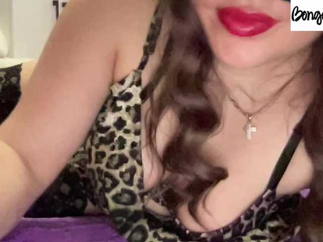 SweetStrawberry1's BongaCams show and profile