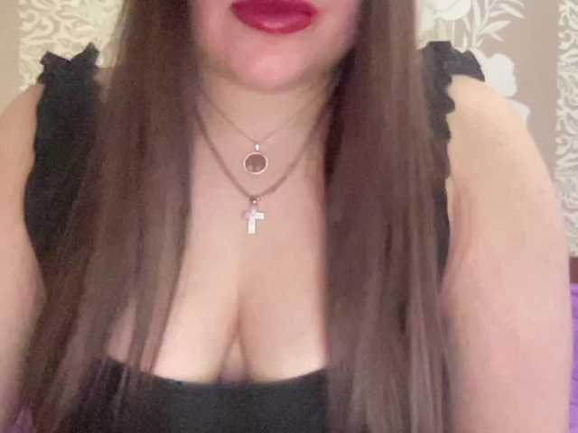 SweetStrawberry1's BongaCams show and profile