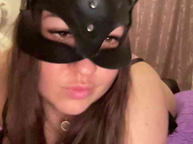 SweetStrawberry1 webcam