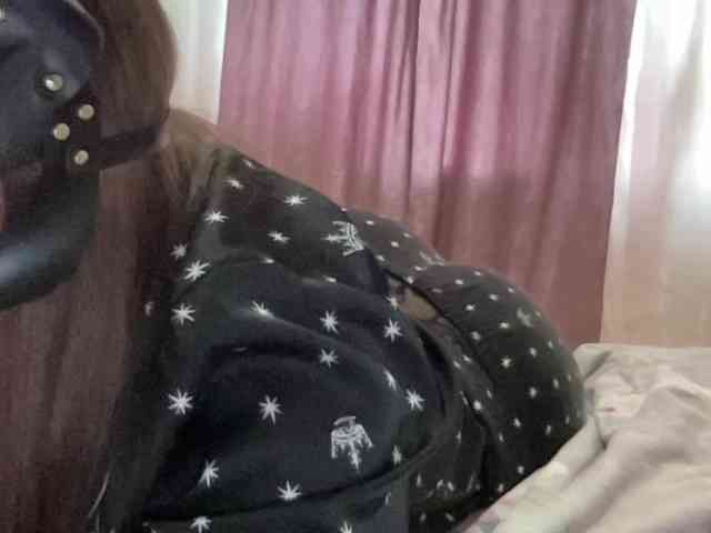 SweetStrawberry1 webcam