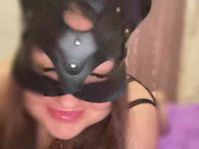 SweetStrawberry1 webcam