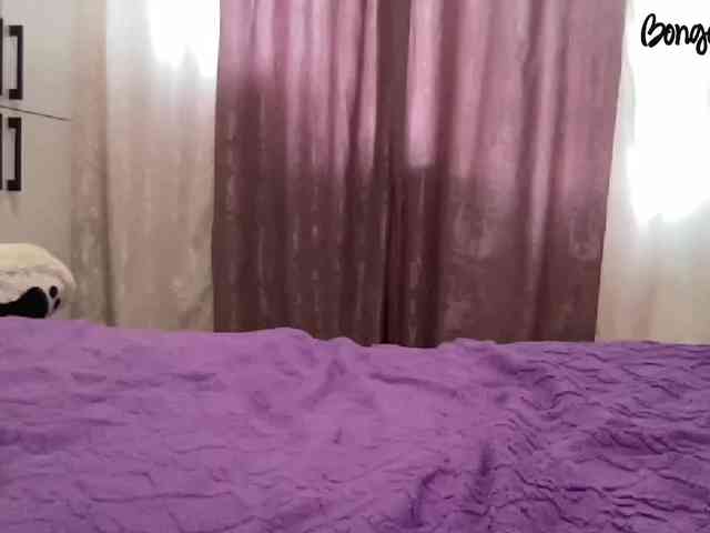 SweetStrawberry1 webcam