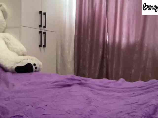 SweetStrawberry1 webcam