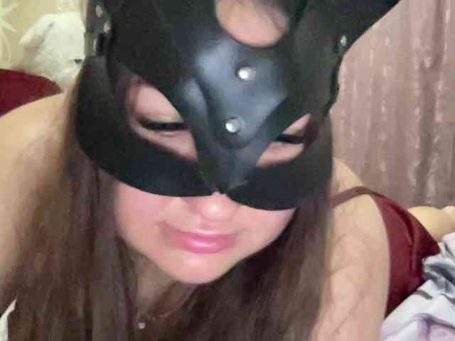 SweetStrawberry1 webcam