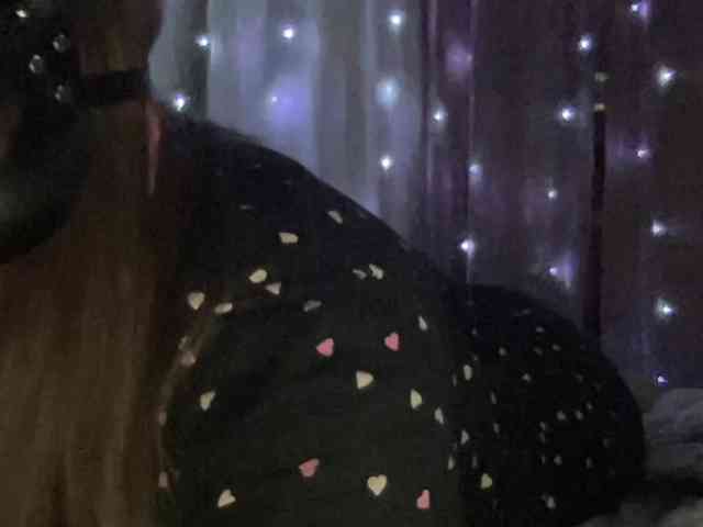 SweetStrawberry1 webcam