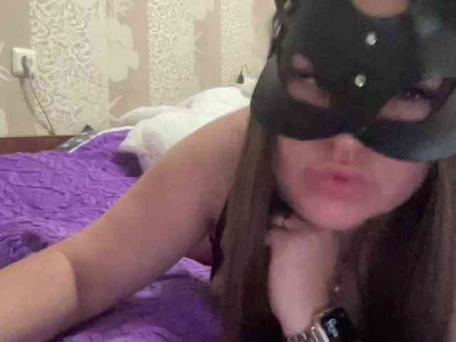 SweetStrawberry1 webcam