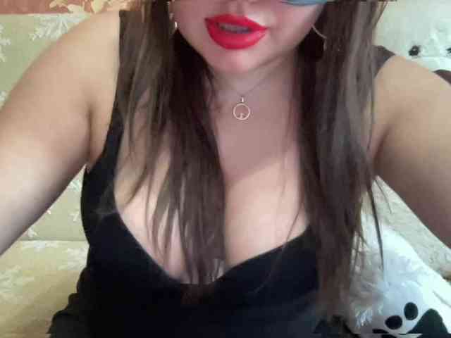 SweetStrawberry1 webcam