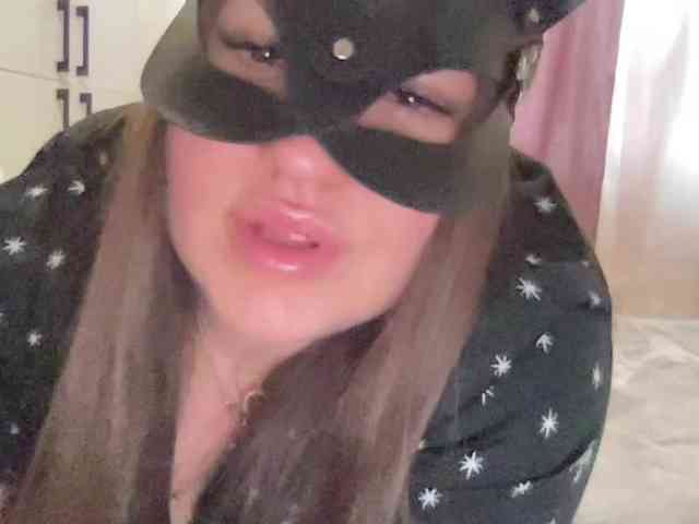 SweetStrawberry1 webcam