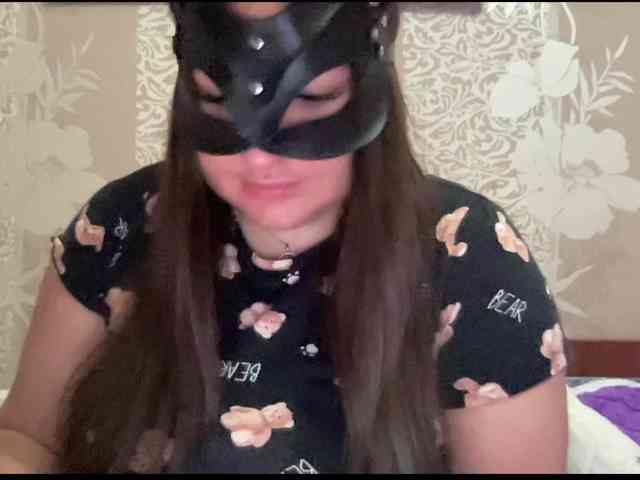 SweetStrawberry1 webcam