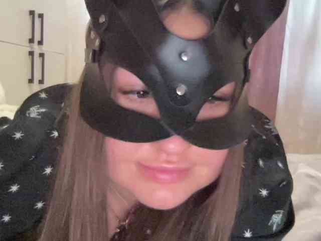 SweetStrawberry1 webcam