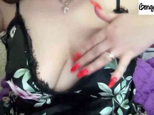 SweetStrawberry1 webcam