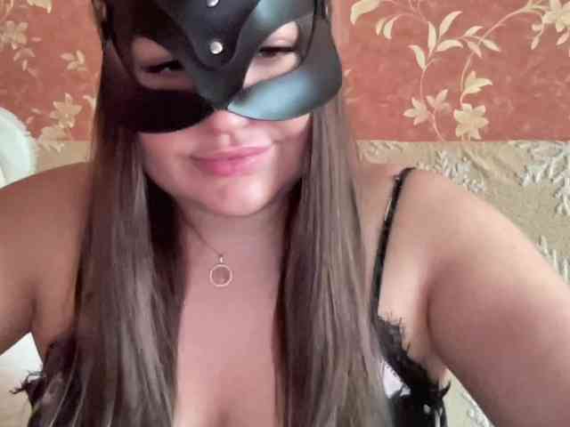 SweetStrawberry1 webcam