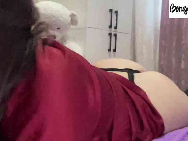 SweetStrawberry1 webcam