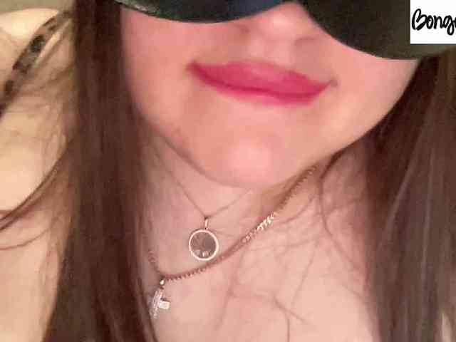 SweetStrawberry1 webcam