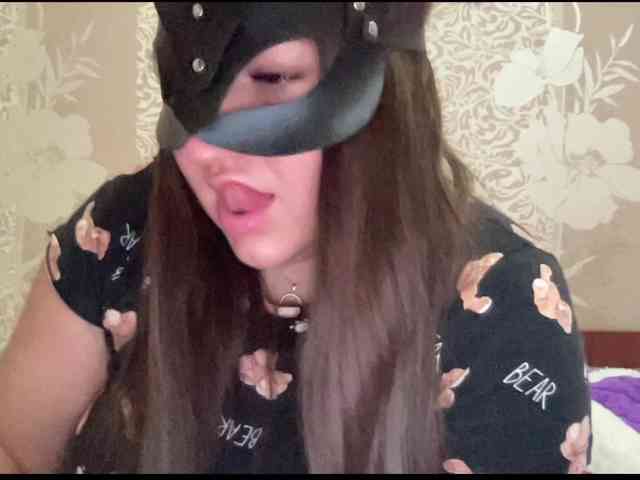 SweetStrawberry1 webcam