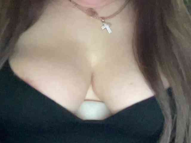 SweetStrawberry1 webcam