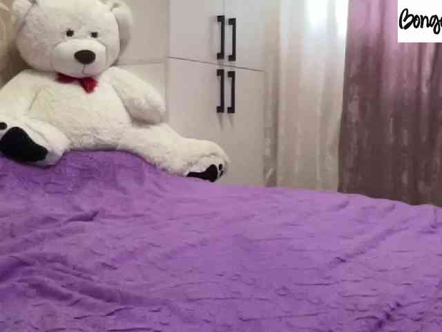 SweetStrawberry1 webcam