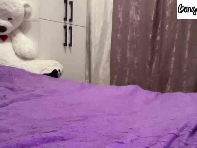 SweetStrawberry1 webcam