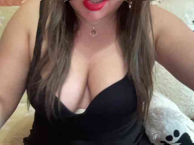 SweetStrawberry1 webcam