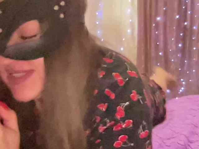 SweetStrawberry1 webcam