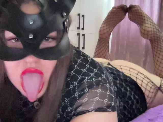 SweetStrawberry1 webcam