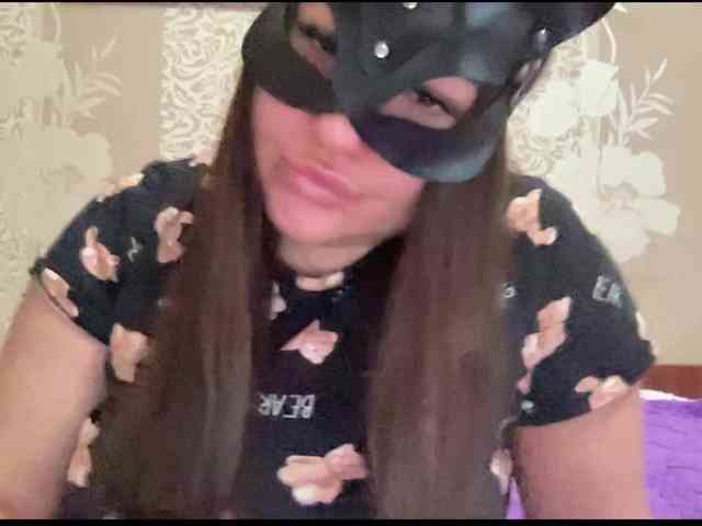 SweetStrawberry1 webcam