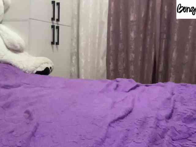 SweetStrawberry1 webcam