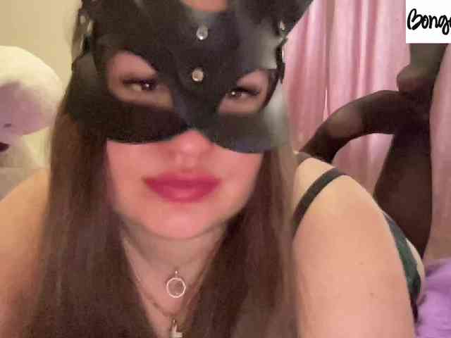 SweetStrawberry1 webcam